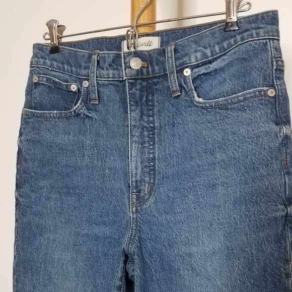 Madewell Jeans Classic Straight Jean, Medium Wash, Size 28 - Picture 5 of 8